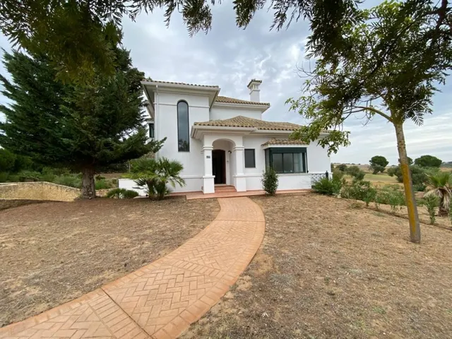 VILLA DE LUJO EN EL CAMPO DE GOLF - foto 2