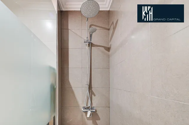 PISO LLUIS PERICOT — 24