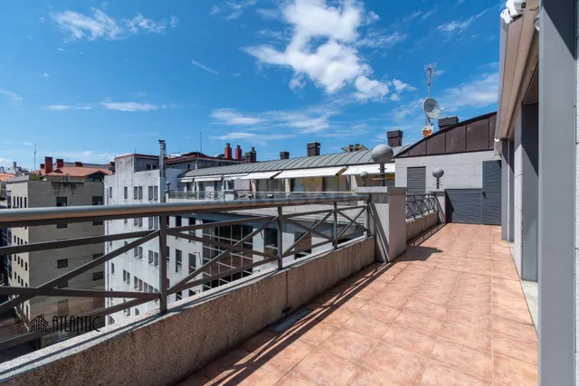 Ático 2 habitaciones 130m² en venta - Areal -Rosalía de Cast