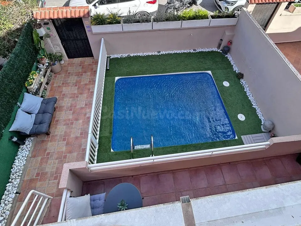 Adosado en zona de Valverde, Elche