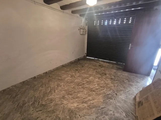 CASA ADOSADA EN VENTA CON 2 VIVIENDAS INDEPENDIENTES — 19