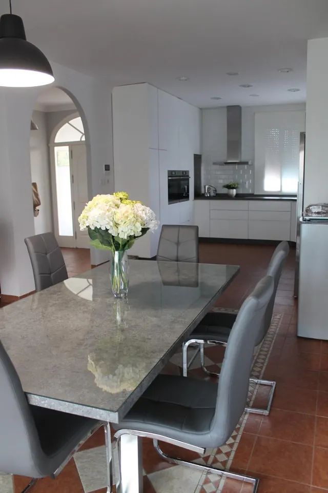 CHALET CON ENCANTO EN TERRENO RUSTICO — 12