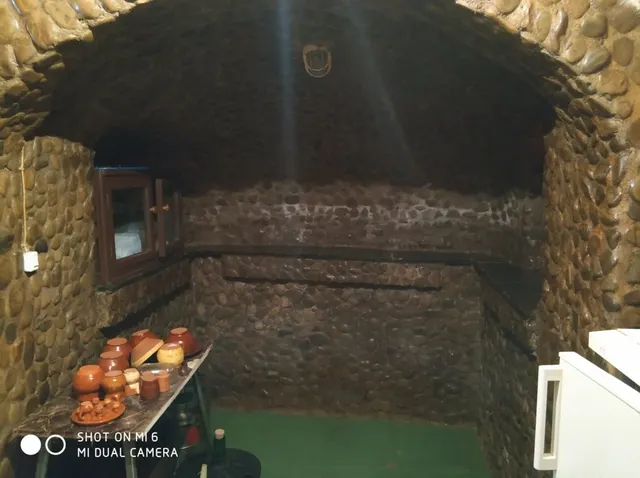 SE VENDE TÍPICA BODEGA LEONESA EN FRESNO DE LA VEGA, A 5 MINUTOS DE VALENCIA DE DON JUAN. — 5