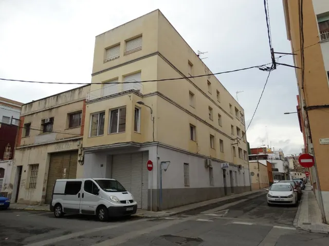 Piso para reformar a tu gusto - 3 dormitorios - 3 calles - Ventanas nuevas — 32