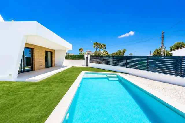 Chalet 3 habitaciones 156m² en venta - Costa blanca sur - foto 3