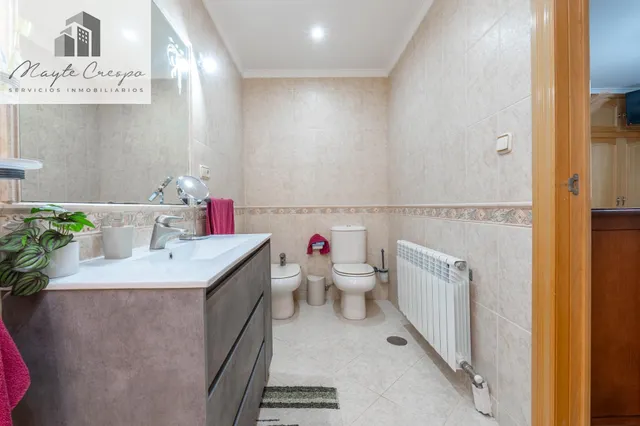 CHALET CON PISCINA Y JARDÍN A SOLO 10 MINUTOS DE GRANADA — 47