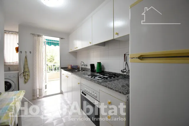EXTERIOR CON PISCINA, GARAJE Y TERRAZA A SOLO 200 M DE LA PLAYA — 9