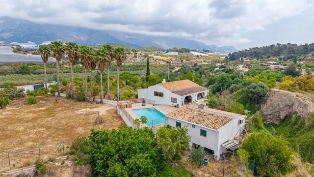 Casa de campo 4 habitaciones 220m² en venta - El Tossal-Bell