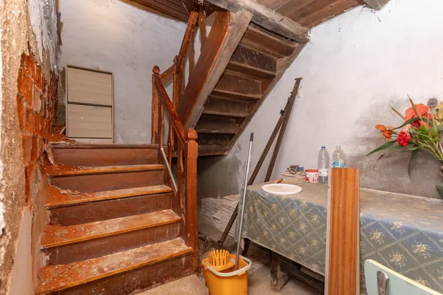 Casona montañesa y cuadra de piedra — 14