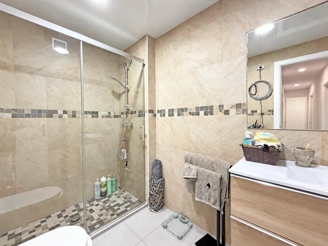 Fantástico Piso en Venta Junto al Parc de Can Gambús — 11