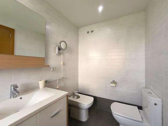 Tu nuevo hogar en Tarragona te espera: amplio, luminoso, con terraza y piscina! — 18