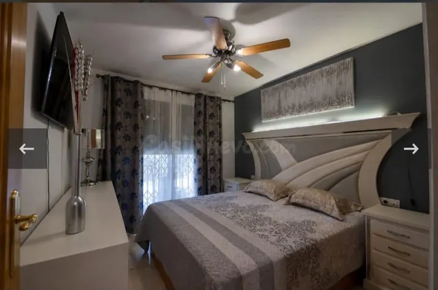 AMPLIO PISO DE 3 DORMITORIOS CON PISCINA COMUNITARIA Y GARAJ - foto 3