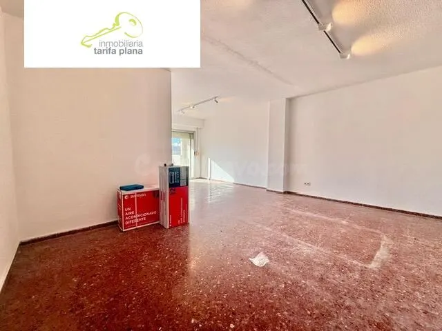¡Espectacular piso de 150 m2 en Malilla: espacio, luz y refo - foto 2