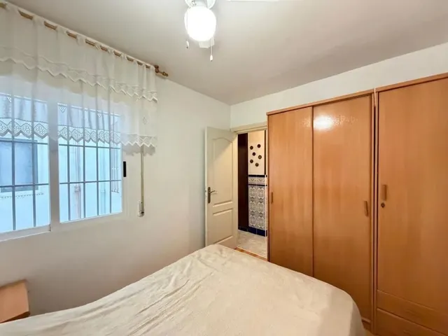 Apartamento 1 habitación 44m² en venta - Estacion de autobuses — 23
