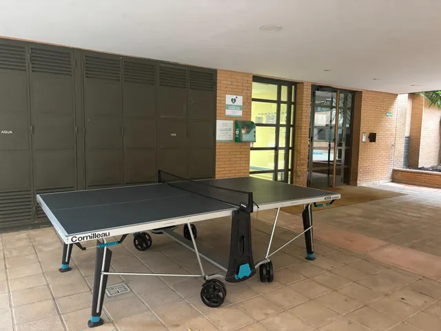 Piso EXTERIOR de 3 DORM con 2 plazas de garaje y piscina en Sanchinarro — 29