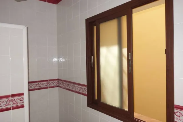 Casa nueva, 4 dormitorios, garaje , "próximo a centro" — 41