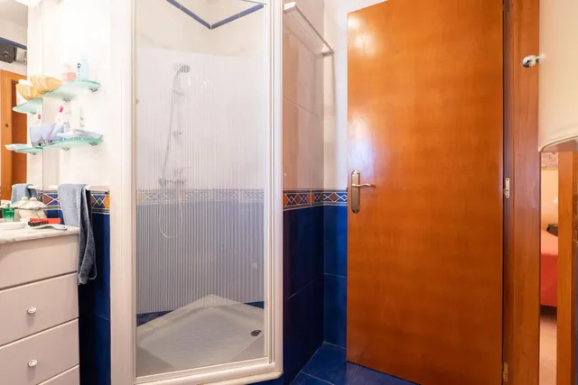 Casa en Riumar con parcela de 600 m2, piscina, garaje, jardín y parking para dos coches — 29