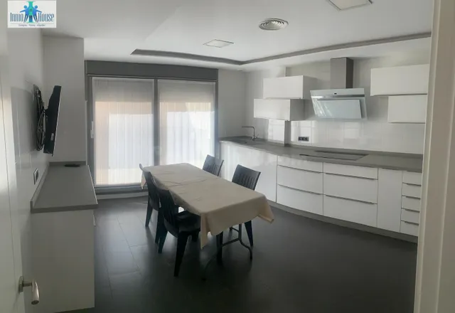 S-193...INMOHOUSE VENDE PRECIOSO CHALET ADOSADO EN IMAGINALI - foto 2