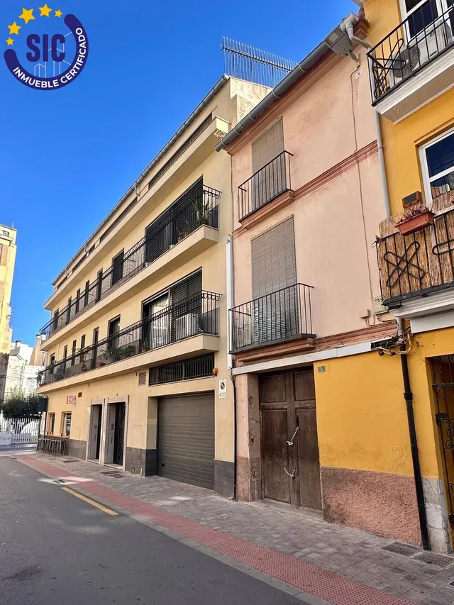 Casa de planta baja y dos alturas en el centro de Castellón, zona Tascas, junto a Fadrell, Borrull ideal para restauración o para vivienda. — 4