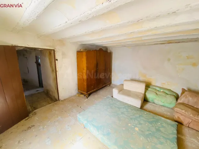 Casa de pueblo a la venta - foto 3