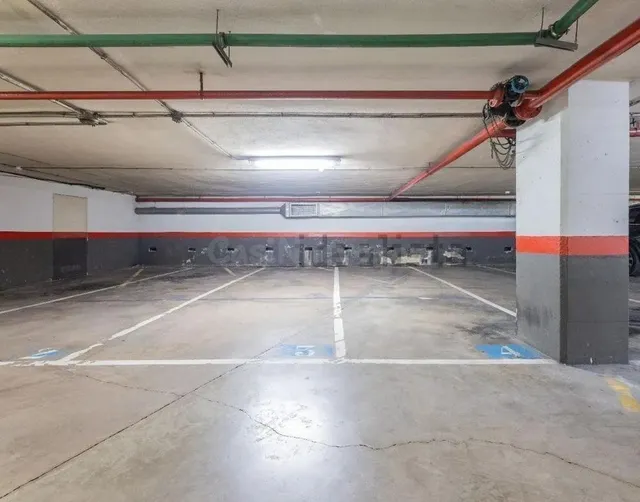 Venta Plaza de Garaje gran tamaño en calle Colón, 1 - foto 5