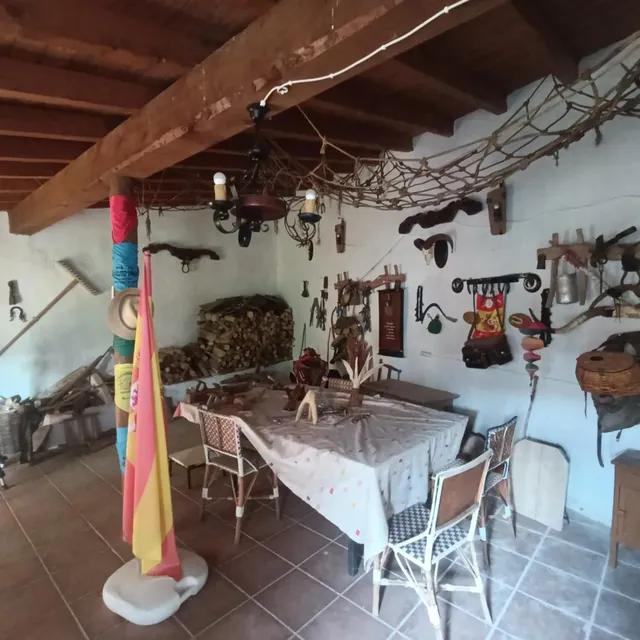 Bonita casa de pueblo con patio — 11