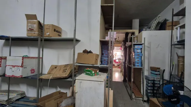 Local comercial con amplio escaparate en Puerta del Sur — 23
