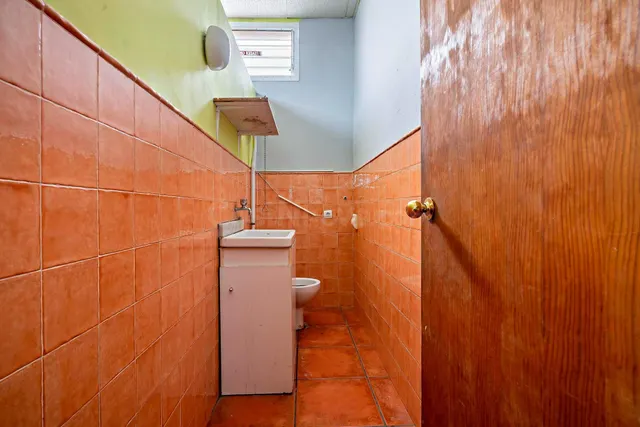 Local comercial 300m² en venta - Ejido sur — 21
