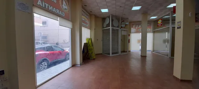REBAJADO   Espectacular local comercial en una de las mejores zonas de Florida de Alicante — 9
