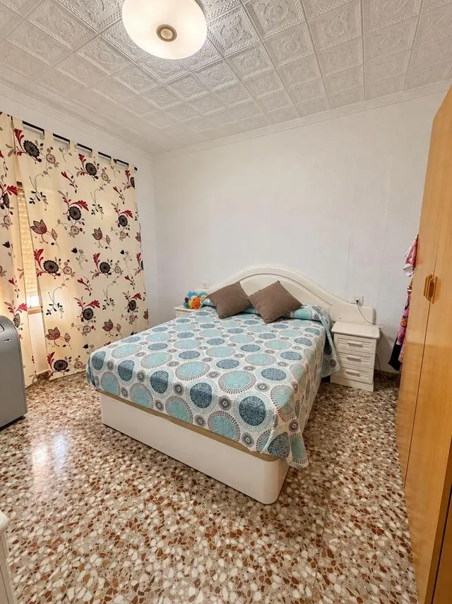 Casa independiente en esquina con garaje y solárium en Alham - foto 4