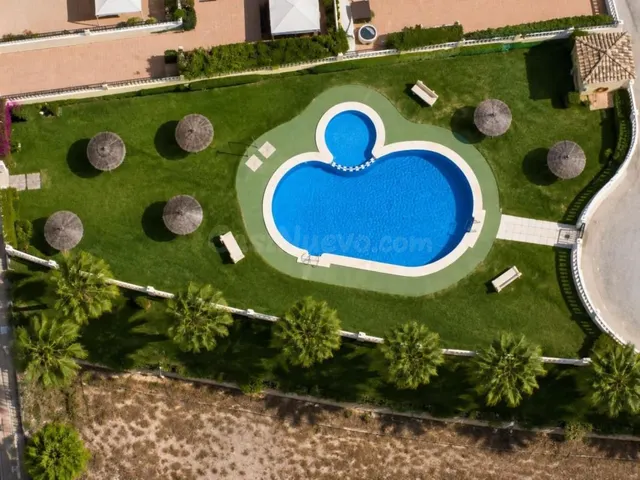 Bungalow 1 habitación 88m² en venta - Lomas de Cabo Roig - foto 4