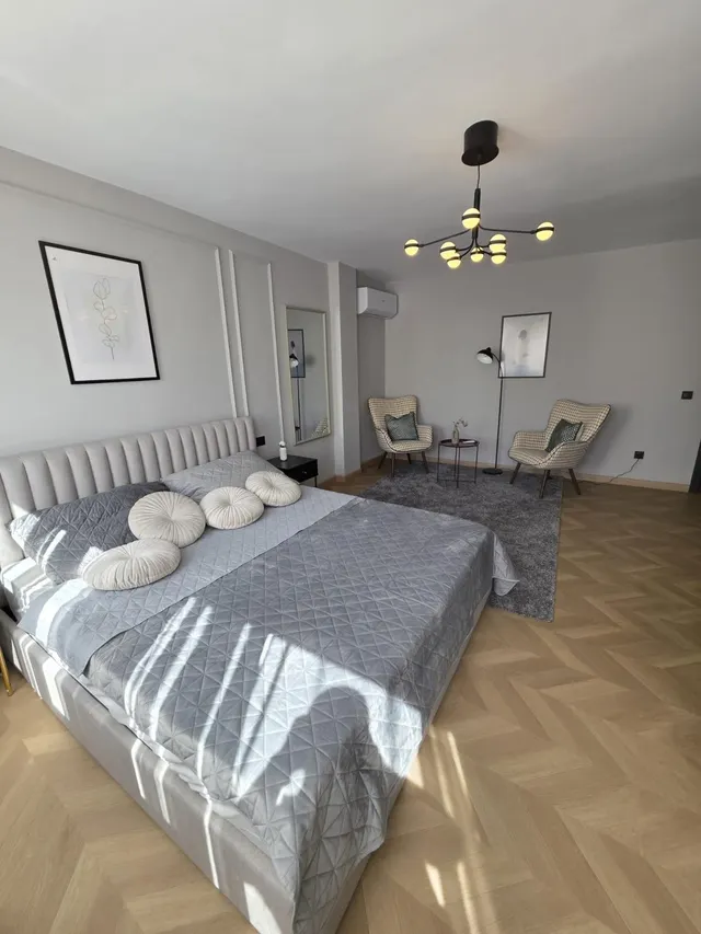 Apartamento con terraza, Alicante, Torrevieja, Playa de los Locos. 3 habitaciones, 110 m2, 200 metros al mar — 14