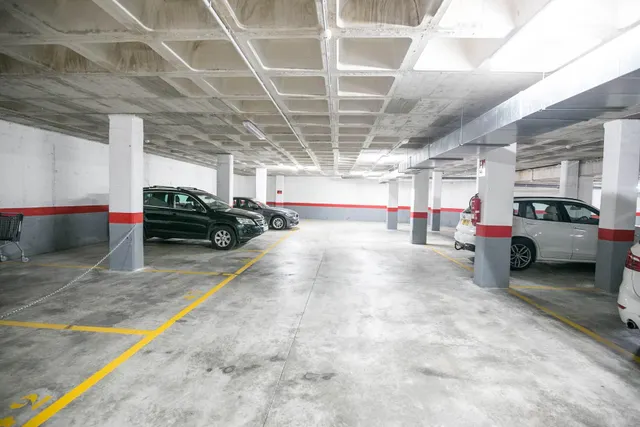 Plaza de garaje en venta – Primera línea, Playa Carabassí. — 2