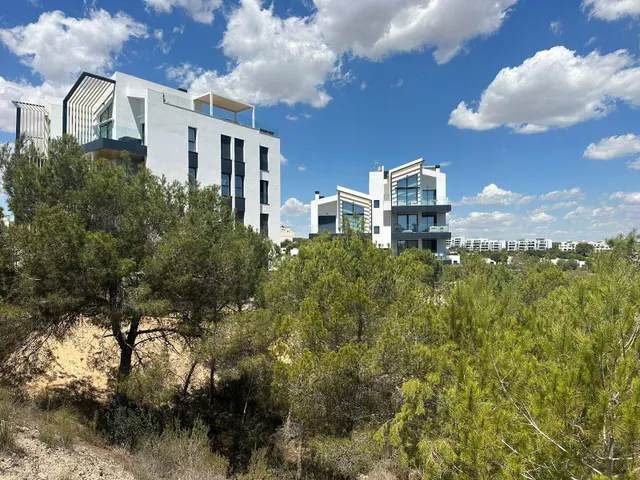 Piso nuevo en venta en Las Colinas Golf Resort. — 10