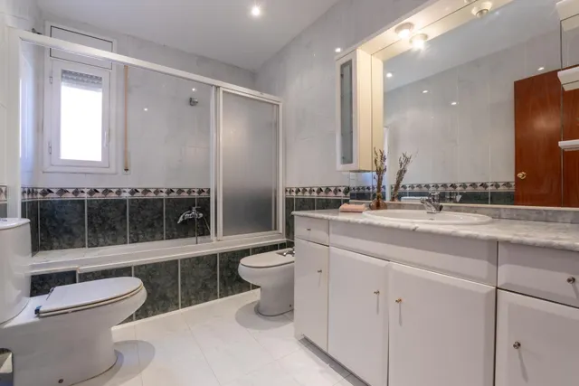 Espectacular Chalet de 4 habitaciones en Tarragona - ¡Tu Nuevo Hogar Te Espera! — 36