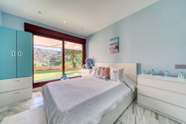 Chalet 5 habitaciones 290m² en venta - Costa del Sol — 23