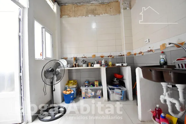 CASA ACOGEDORA Y SEMIREFORMADA CON PATIO — 9