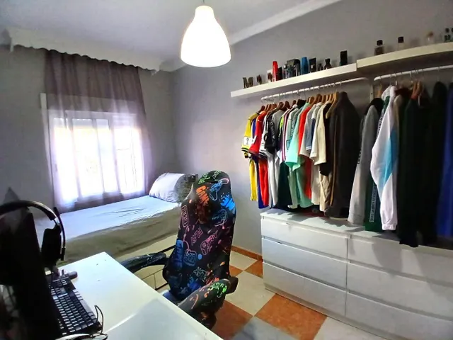 Amplio Piso en zona oeste Ideal para Entrar a Vivir — 8