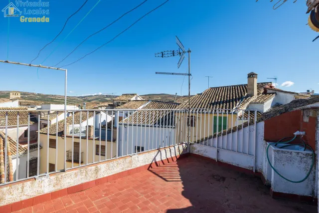 Espectacular edificio a 3 calles con vivienda y locales comerciales en pleno centro de Alhama de Gr — 43
