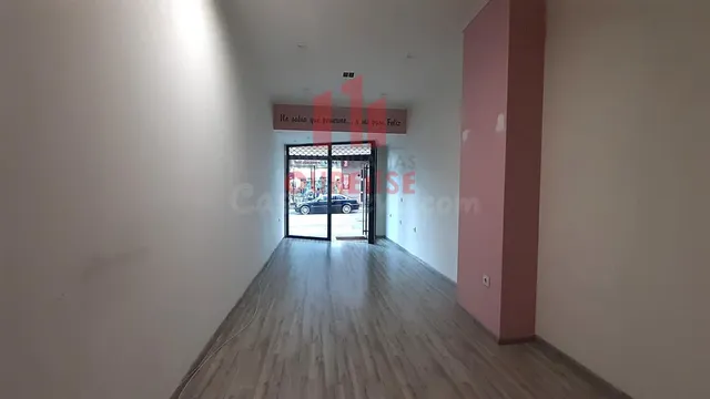 LOCAL ACONDICIONADO EN LA ZONA DEL COUTO. - foto 3