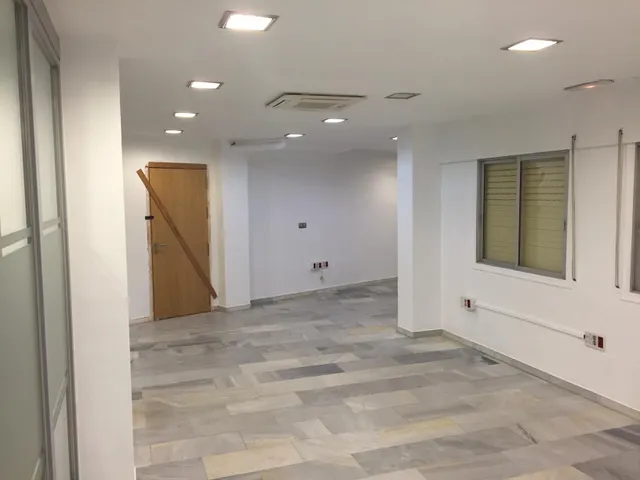 Oficina en venta en avenida gran capitán, Córdoba | 229 m2 | 6 despachos | precio negociable — 11