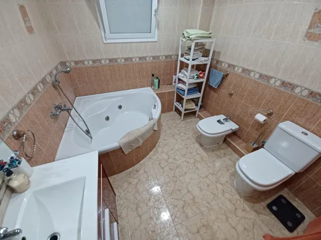 Gran casa en venda  a 100 metres del mar, llesta per entrar-hi a viure — 16