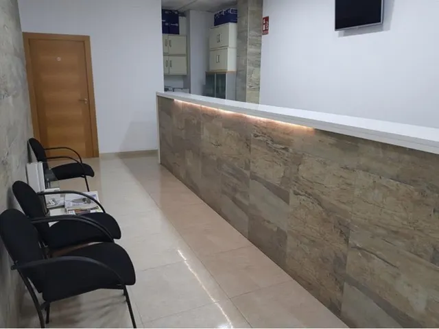 Se vende o alquila oficina en zona Puente de la Virgen — 3