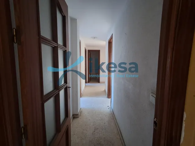 Piso VPO en Residencial las Dalias I. Con garaje y piscina comunitaria. — 12