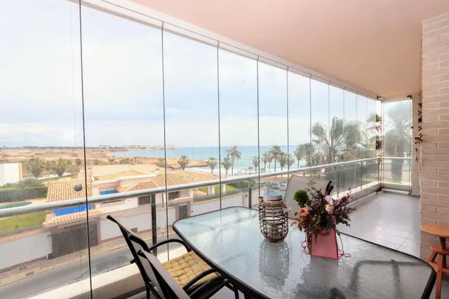 Apartamento de 3 dormitorios 2 baños en Playa Flamenca (Orih - foto 3