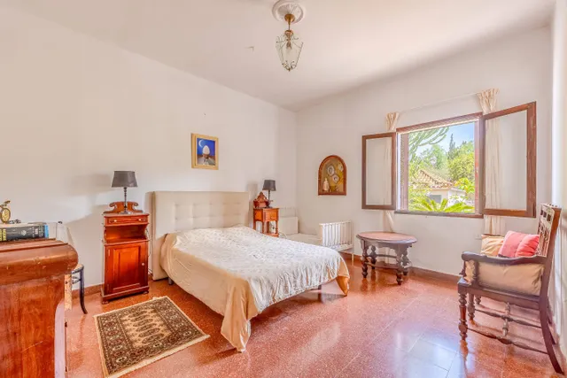 Casa con encanto en tafira, amplia parcela y construcciones auxiliares — 33