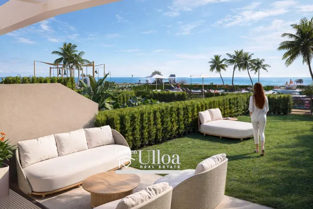 SU VILLA JUNTO AL MAR EN EL CAMPELLO — 12