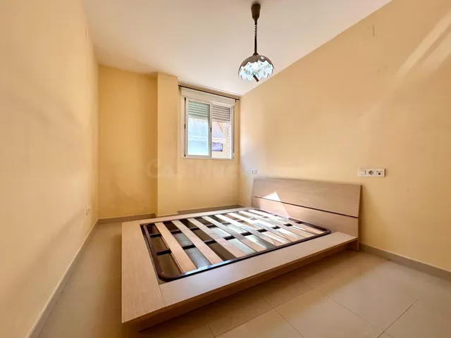 Piso 2 habitaciones 69m² en venta - Avenida de los ogijares — 16