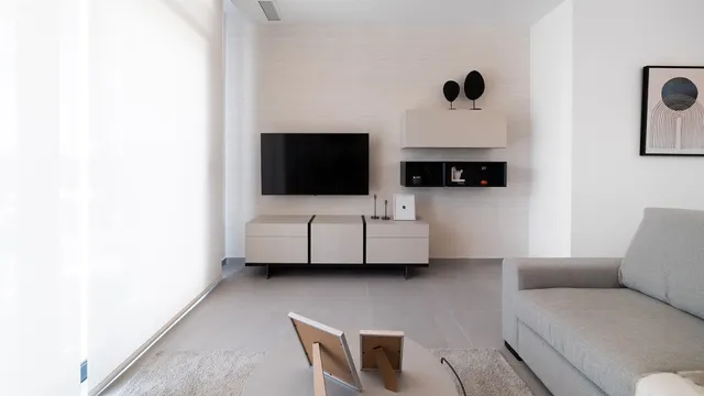 Amplio Apartamento de 3 Dormitorios junto a Las Rejas Golf — 13