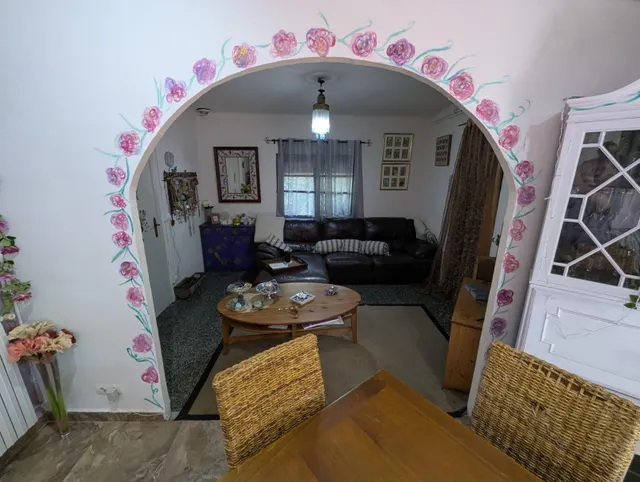 INCREIBLE CASA FAMILIAR CON SOLERA — 44